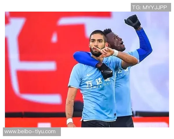 菲尔汉迪庆祝职业生涯第15年各地球队见证不变的竞争精神