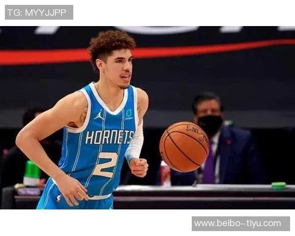 黄蜂勇战猛龙赛季交锋回顾两胜一负展现强大韧性 黄蜂勇战猛龙赛季交锋回顾两胜一负展现强大韧性