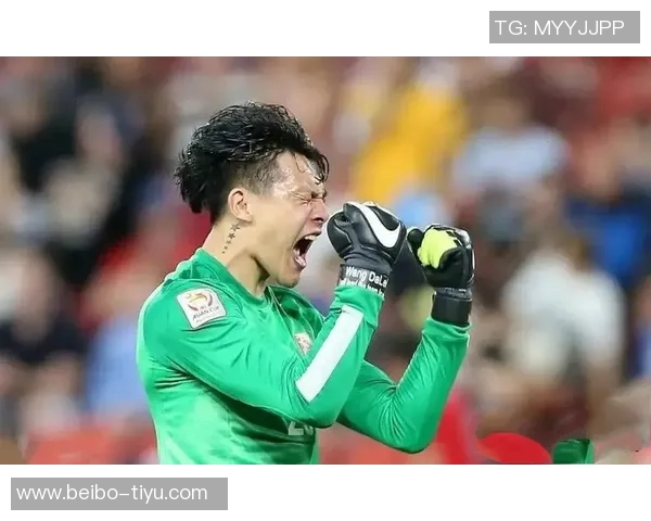 王大雷36岁庆祝里程碑荣获两件中国顶级联赛出场数纪念球衣 王大雷36岁庆祝里程碑荣获两件中国顶级联赛出场数纪念球衣