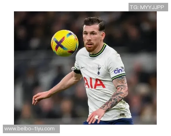 2025年丹麦足球先生候选人揭晓弗罗霍尔特尤尔曼霍伊别尔三人争夺荣耀