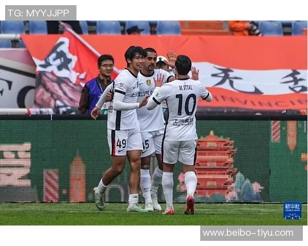 中超联赛第28轮山东泰山迎战上海海港争夺关键积分之战